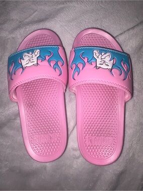 Ripndip Pink Slides with Blue Flame Cat Graphic